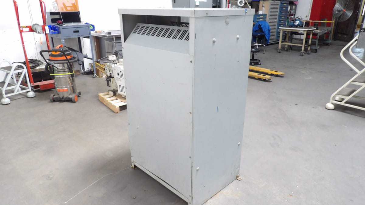 CHALLENGER 173-LP3T-MOD.5 XFMR, 3-PHASE, 175 KVA, 460V DELTA PRI, 460V WYE SEC, 266V LN - DRY TRANSFORMERS