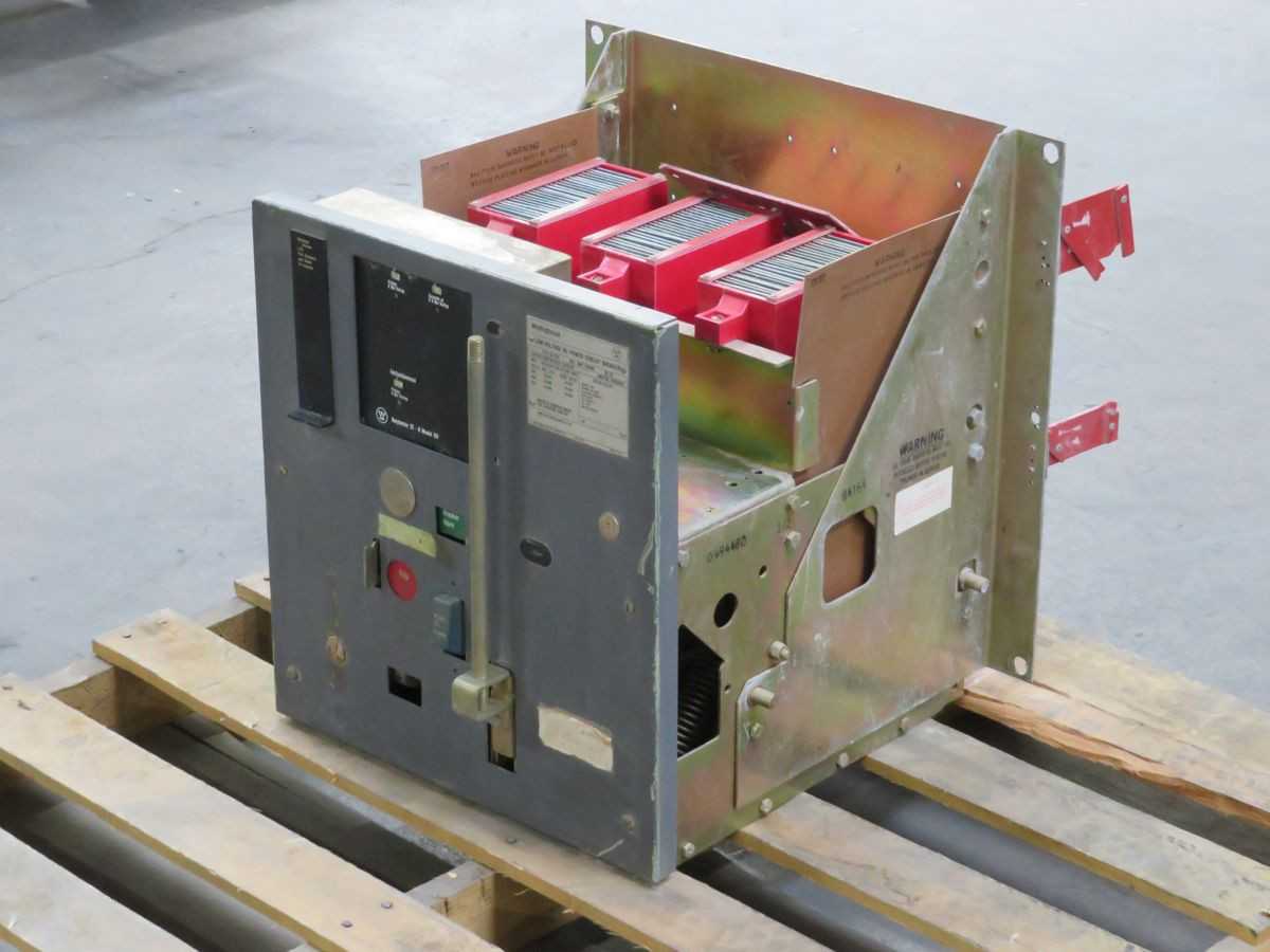 WESTINGHOUSE DS-206 LV CB, 3-POLE, 600 VAC VOLTAGE, 60 HZ FREQUENCY, 800 AMP CURRENT - CIRCUIT BREAKERS