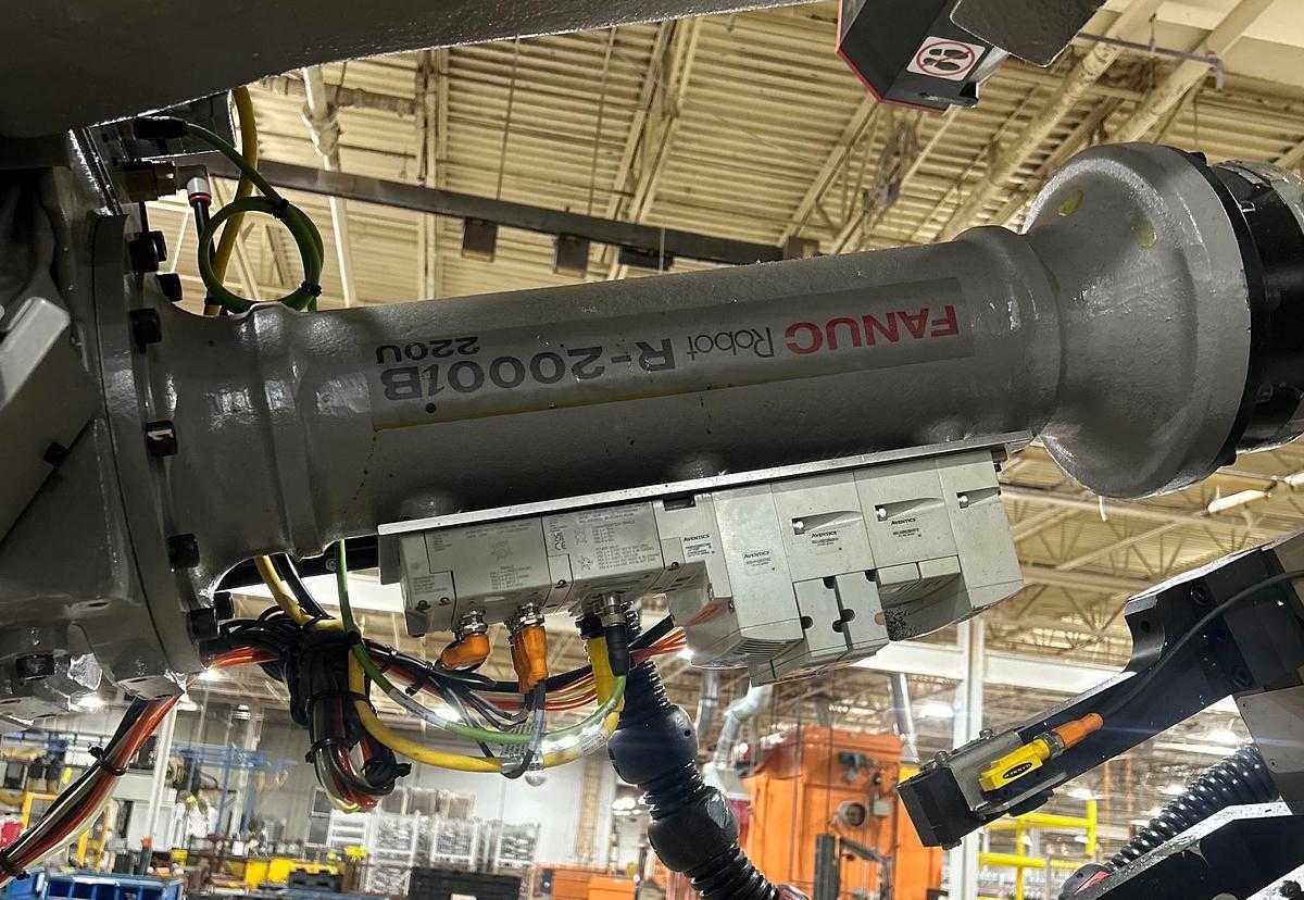 2022 FANUC R-2000IB/220U GANTRY ROBOT CELL, 220KG PAYLOAD, 2470MM REACH, R-30IB CONTROLLER - ARTICULATED ROBOTS