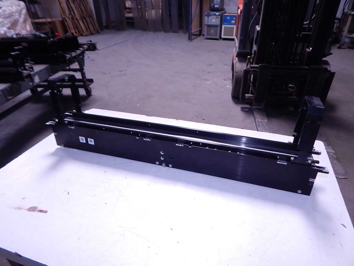 ROCKWELL AUTOMATION 10730175 INTELLIGENT CONVEYOR SYSTEM STRAIGHT RAIL 29.5 INCH - CONVEYOR PARTS