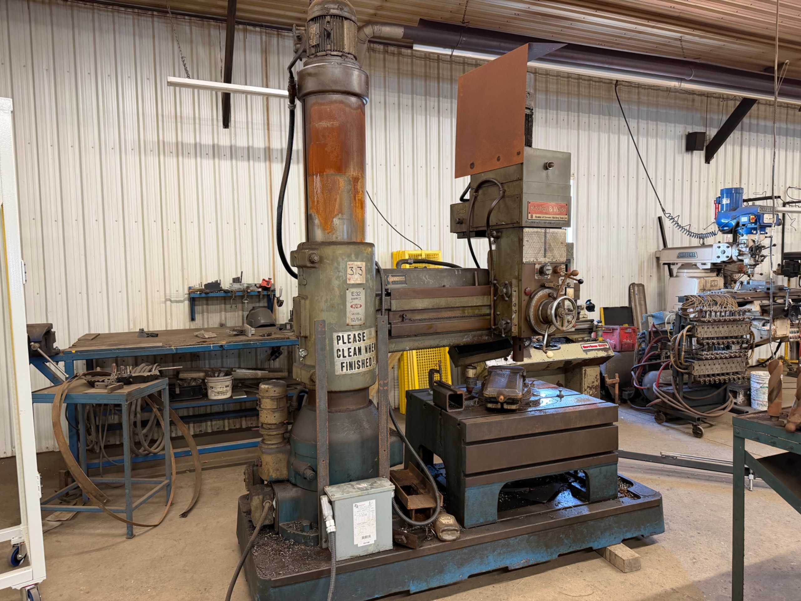 STAVELEY MACHINE TOOLS LTD. E32 MARK II RADIAL ARM DRILL - RADIAL ARM DRILLING MACHINES