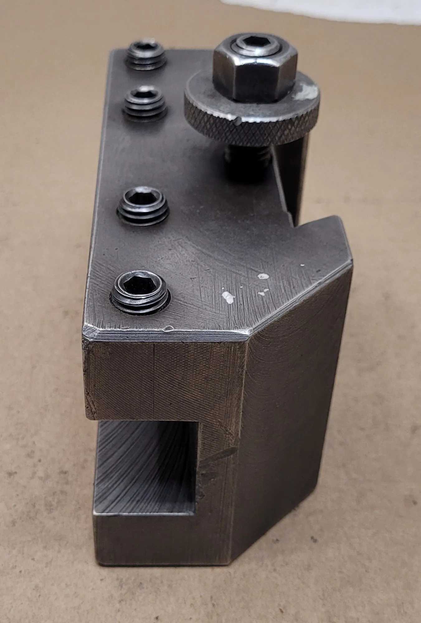 FIMS 5A TOOL HOLDER, WIDTH: 1-3/8”, LENGTH: 6”, HEIGHT: 3-1/4”, GAP: 1-1/4” - MACHINE TOOLING