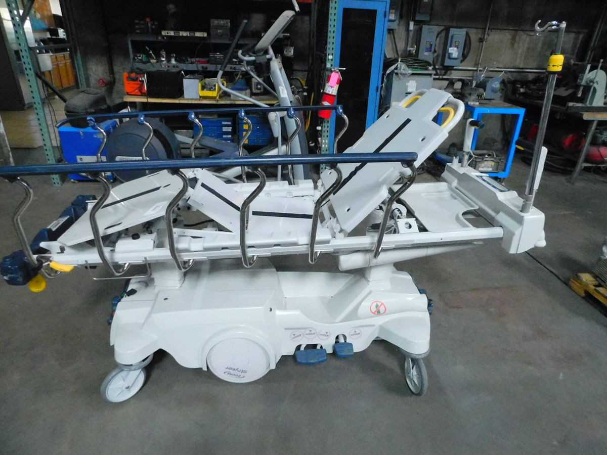 Stryker 1025 Zoom Glideaway Stretcher For Efficient Patient Transport - MISCELLANEOUS