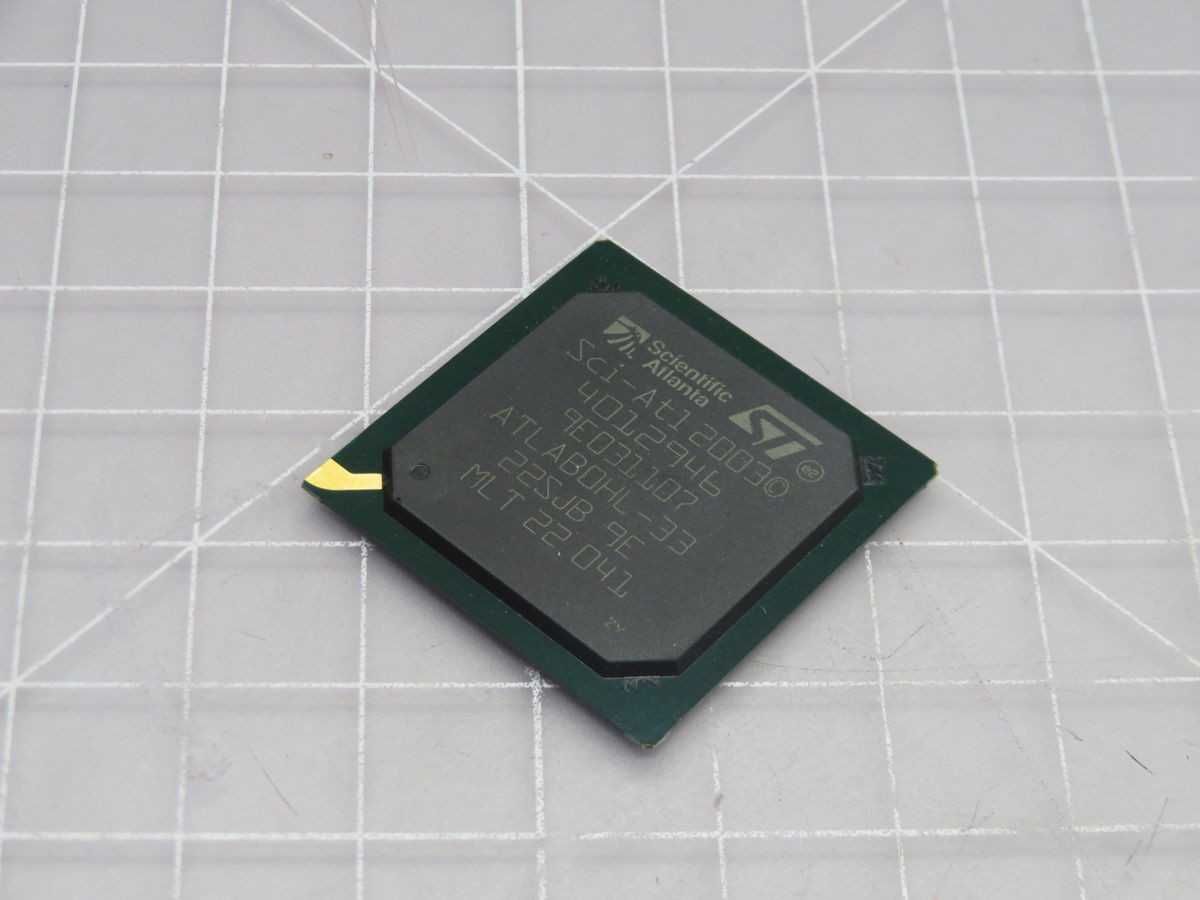 LOT OF 133 SCIENTIFIC ATLANTA 08-4012946-01 4012946 RISC MICROPROCESSOR T205590 - ELECTRONIC COMPONENTS