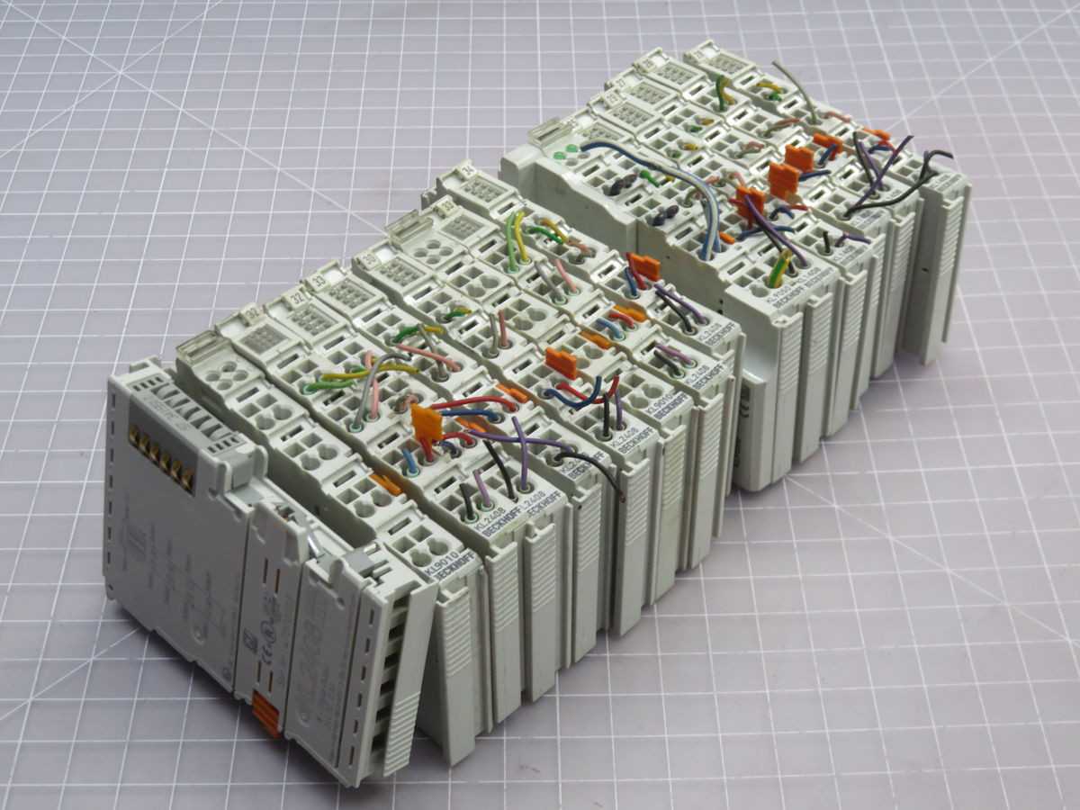 LOT OF 15 BECKHOFF KL2408 DIGITAL OUTPUT TERMINAL T266103 - PLC MODULES