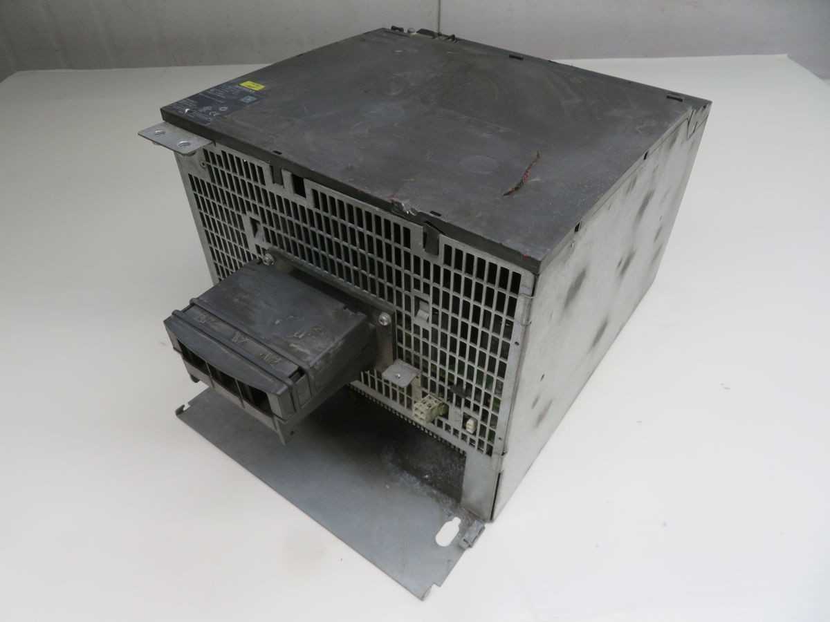 SIEMENS 6SL3120-1TE32-0AA4 CONTROLS FOR MOTORS, 600 VDC IN, 400 VAC/200 A OUT, 132 KW PWR - MOTOR DRIVES