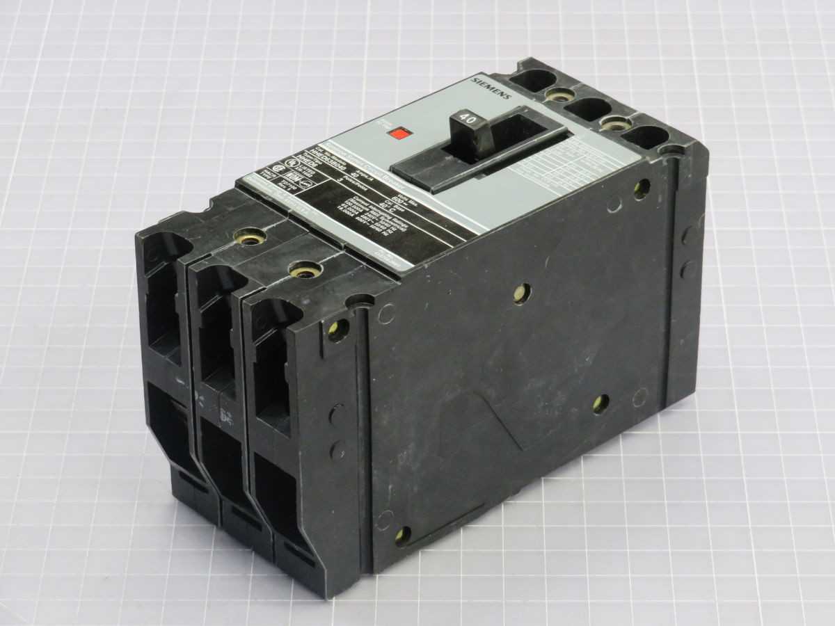 SIEMENS HHED63B040 CB, 3 POLES, 40A AMP, 600 VAC MAX V, 18KA IC - CIRCUIT BREAKERS