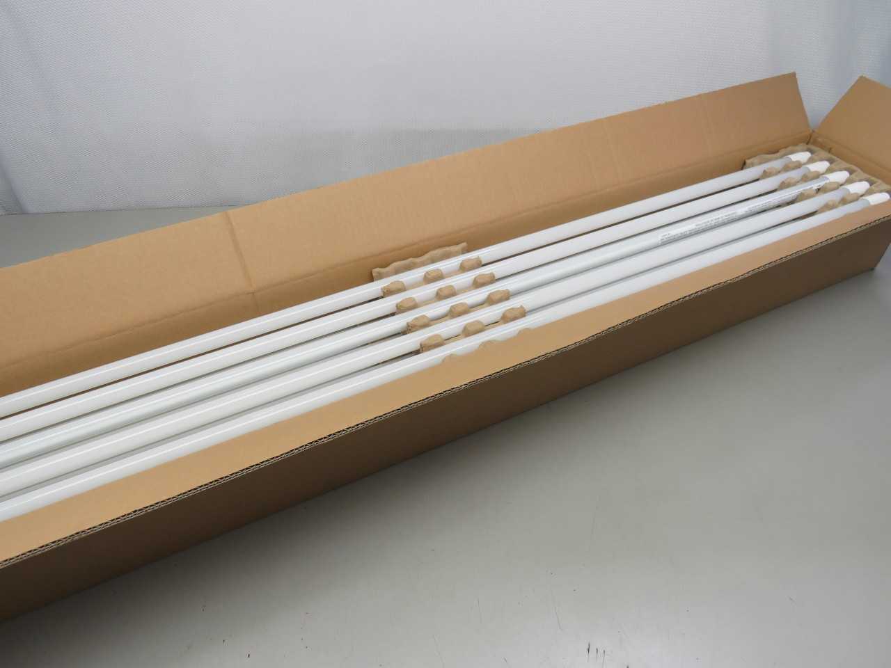 LOT OF 1560 GE 91973 LED36T5/G/4/830 T5 31 WATT LED STRAIGHT TUBE 46 INCH MEDIUM BI-PIN (G5) 3000K EXTERNAL DRIVER - LIGHTING