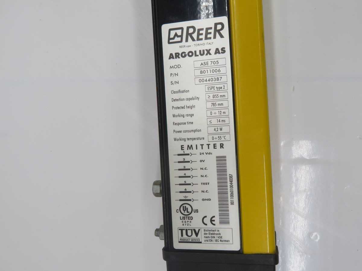 LOT OF 2 REER ASE 705 ASR 705 LIGHT CURTAIN EMITTER & RECIEVER T266939 - SENSORS