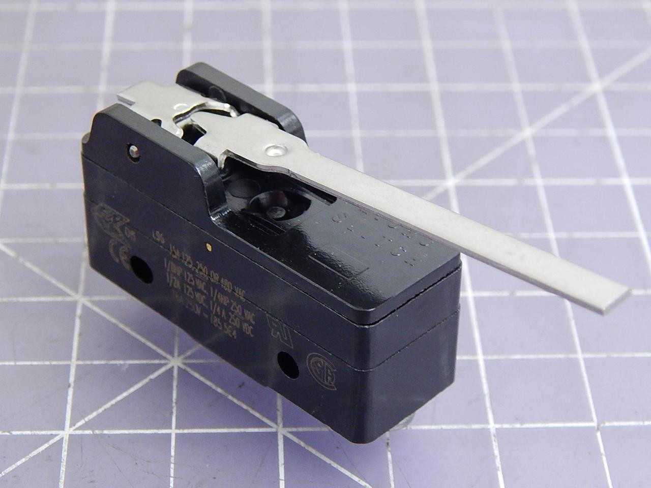 LOT OF 60 MICRO SWITCH BZ-2RW84T BASIC / SNAP ACTION SWITCHES BASIC SW SPDT 15 A 250 VAC STR LVR ACT - SWITCHES