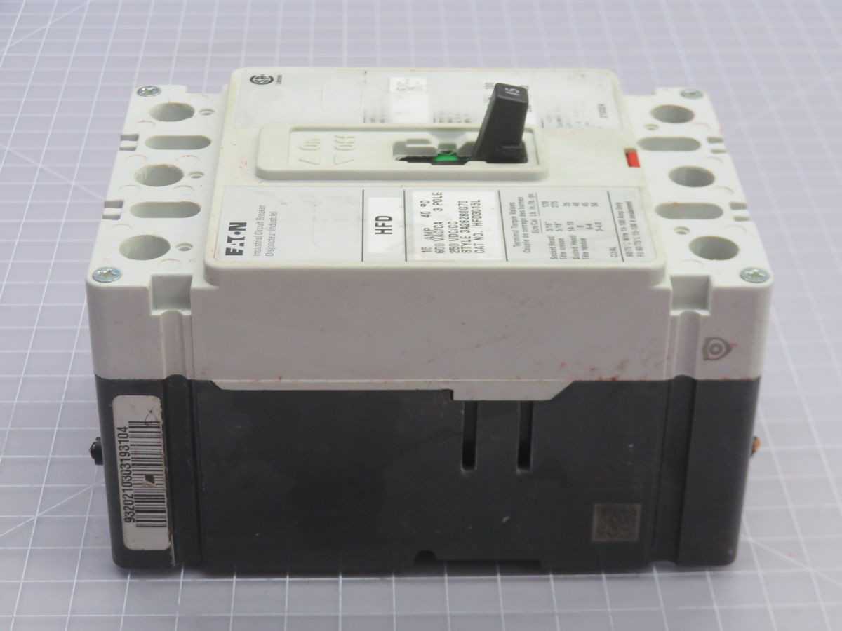 EATON HFD3015L 3A26280G70 MOLDED CASE CIRCUIT BREAKER T266294 - CIRCUIT BREAKERS