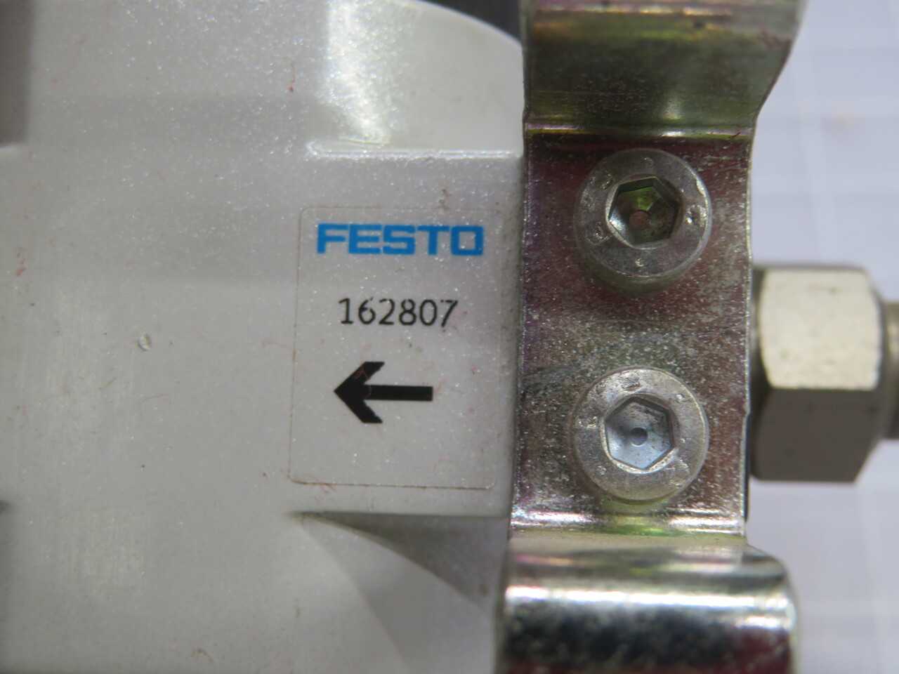 LOT OF 12 FESTO HE-D-MINI 162807 PNUEMATIC ON/OFF VALVE T261711 - PNEUMATIC VALVE