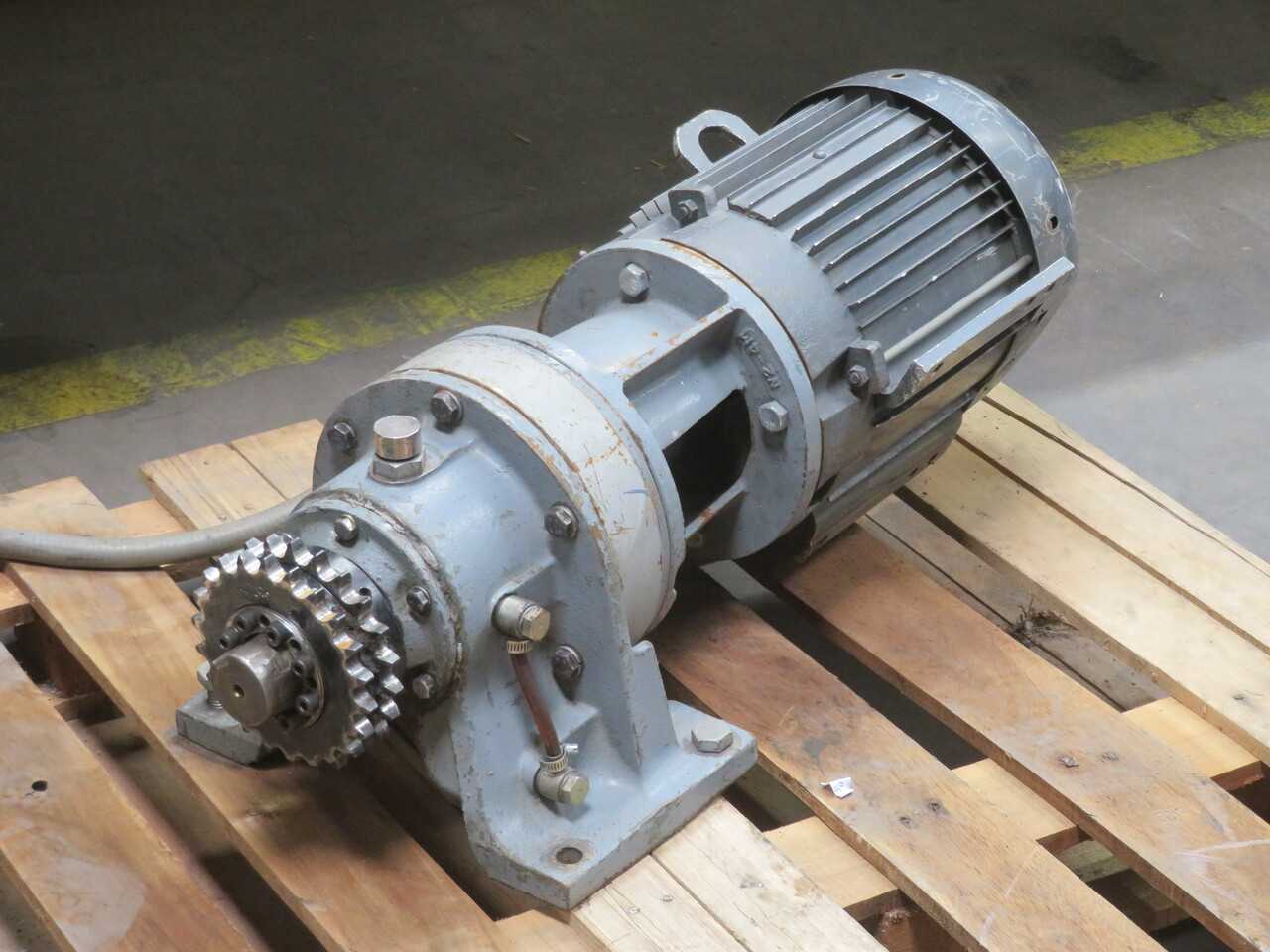 LINCOLN AF 4P5TC61 ULTIMATE-E1 MOTOR W TRANSMISSION T261632 - AC MOTOR