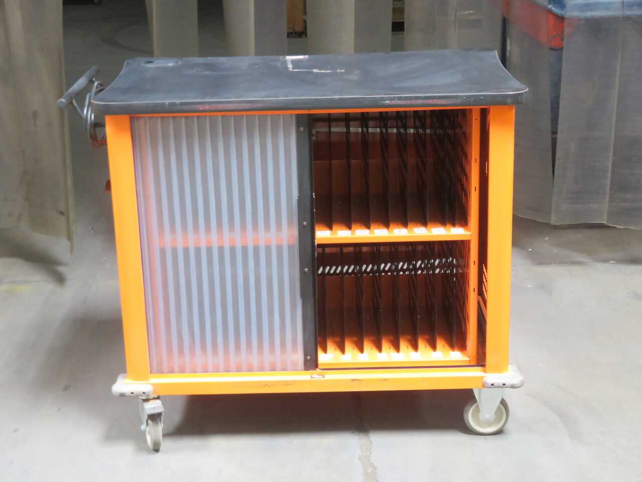 MOBILAB ROLLER CAB TOOL BOX T261693 - JOBSITE TOOL BOX