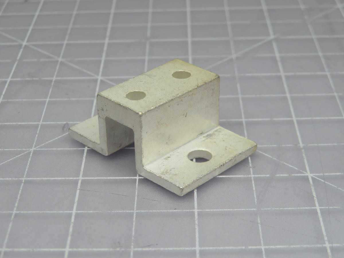 Lot of 450 Industrial Terminal Contacts Lugs for Circuit Breakers - INDUSTRIAL PARTS Lot of 450 Industrial Terminal Contacts Lugs for Circuit Breakers - INDUSTRIAL PARTS