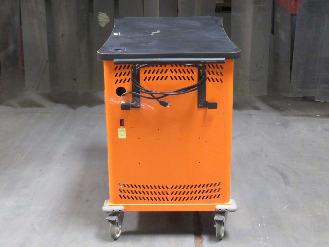 MOBILAB ROLLER CAB TOOL BOX T261693 - JOBSITE TOOL BOX