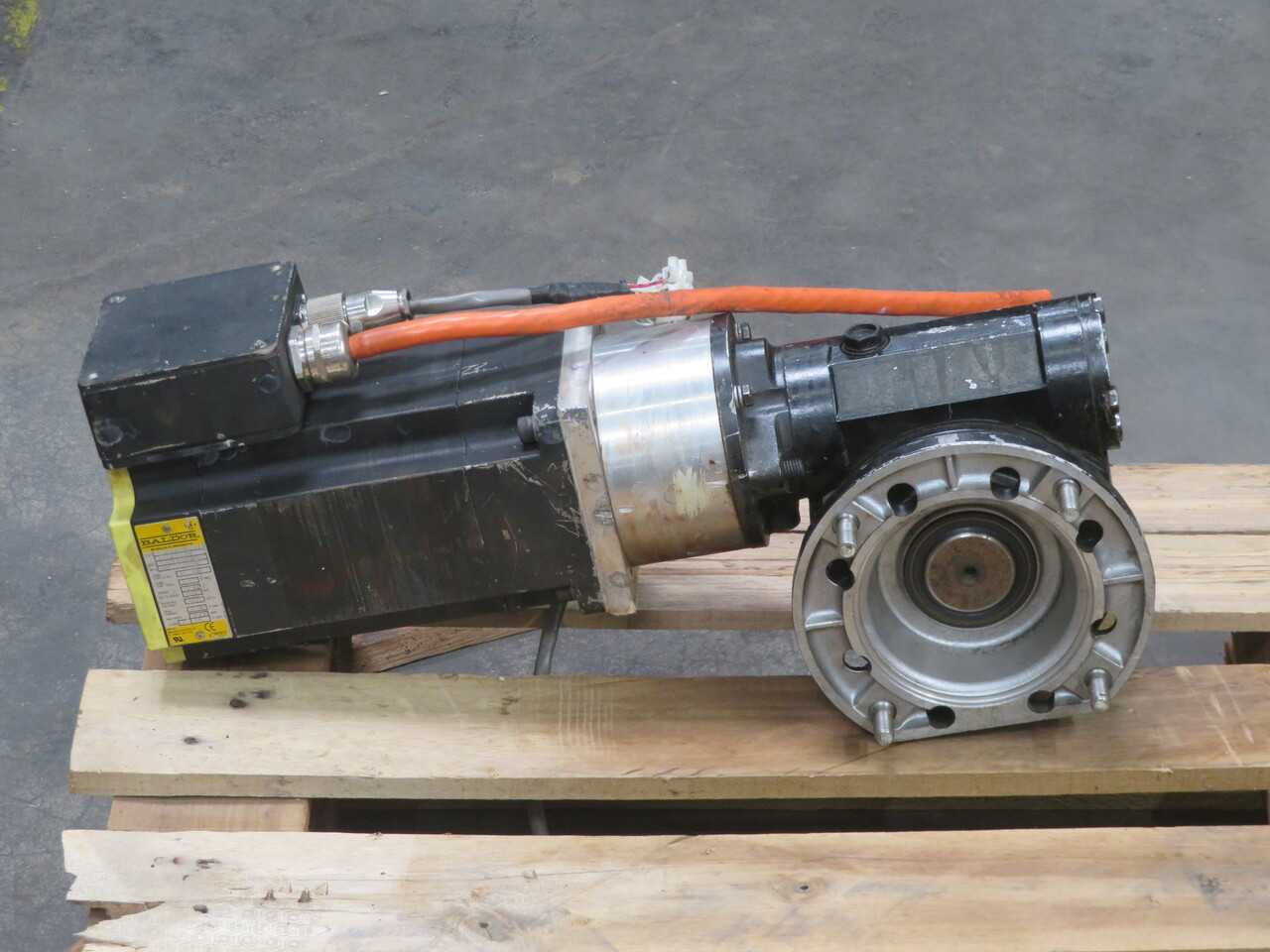 BALDOR BSM90N-2250AA AC SERVO MOTOR T261631 - SERVO DRIVES