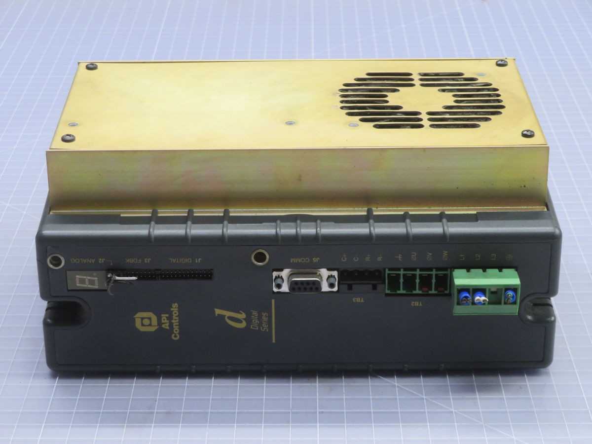 API CONTROLS PS-3320D-E DIGITAL SERVO DRIVE, COVER DAMAGED T263192 - SERVO DRIVES