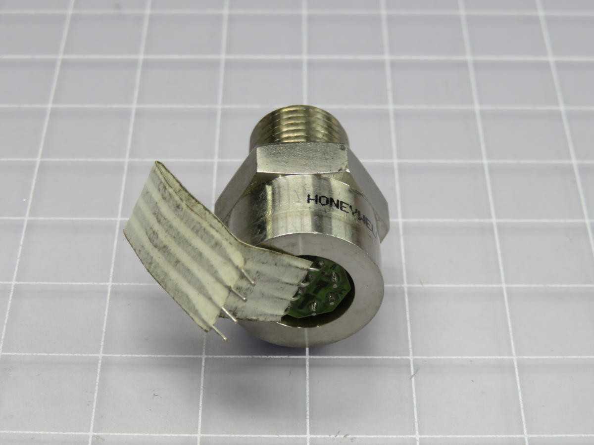 LOT OF 16 HONEYWELL 13C5000PS5L SENSOR 5000PSIS 1/4"NPT .152V - SENSORS