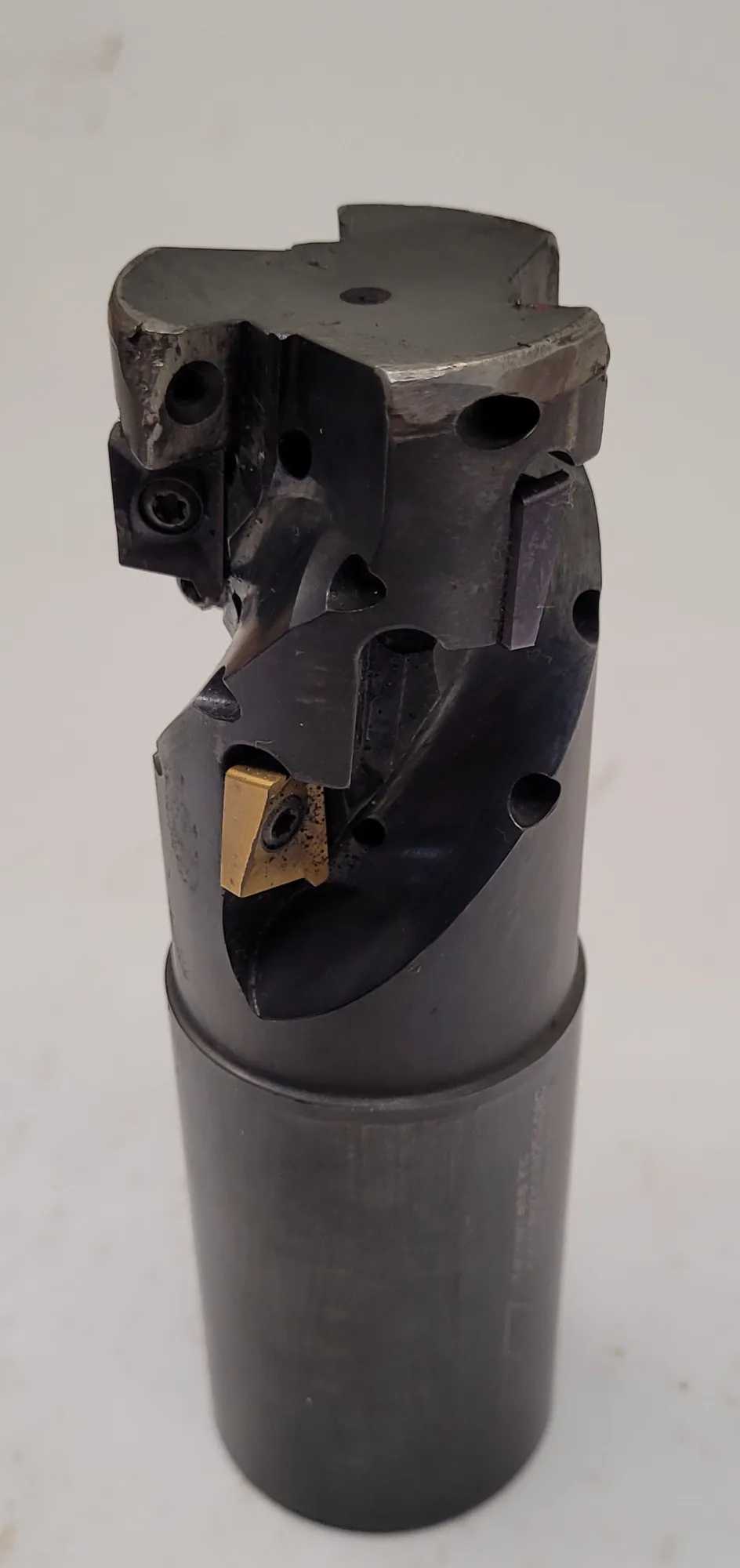KENNAMETAL K2003R402AN25408C INDEXABLE MILLING CUTTER, 2IN SHANK, 3 FLUTE, 12 INSERT SEATS - MACHINE TOOLING