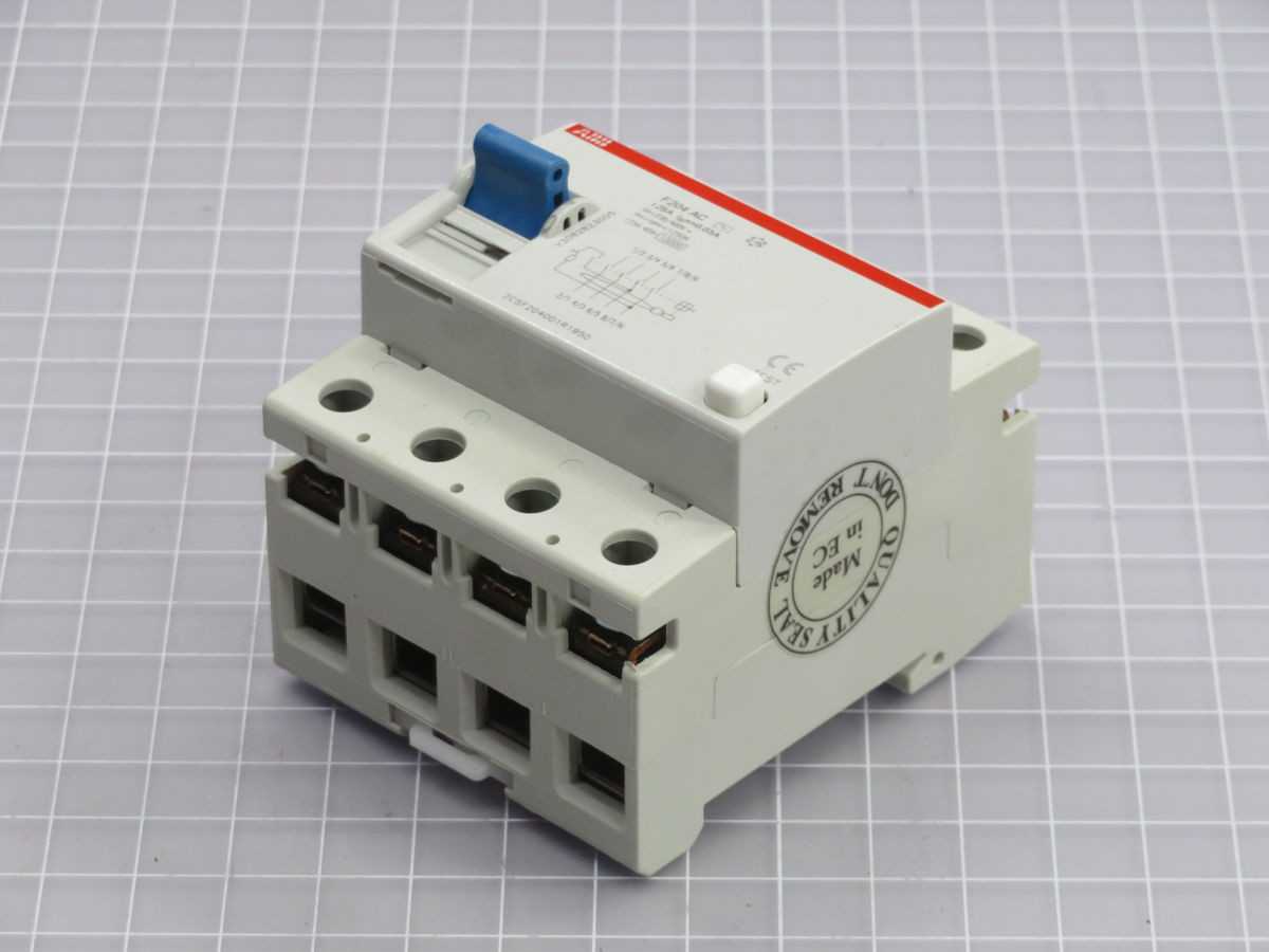 ABB F204 AC Circuit Breaker 125A 0.03A 2CSF204001R1950 T260701 - CIRCUIT BREAKERS