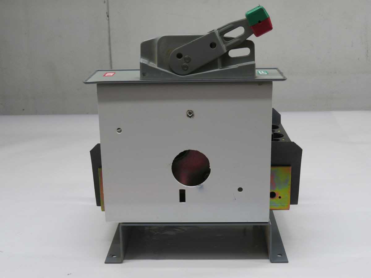 SQUARE D, LHL36250, CIRCUIT BREAKER, 3-POLE, 250A CURRENT, 600V AC 25KA IC, 250V DC 50KA IC - CIRCUIT BREAKERS