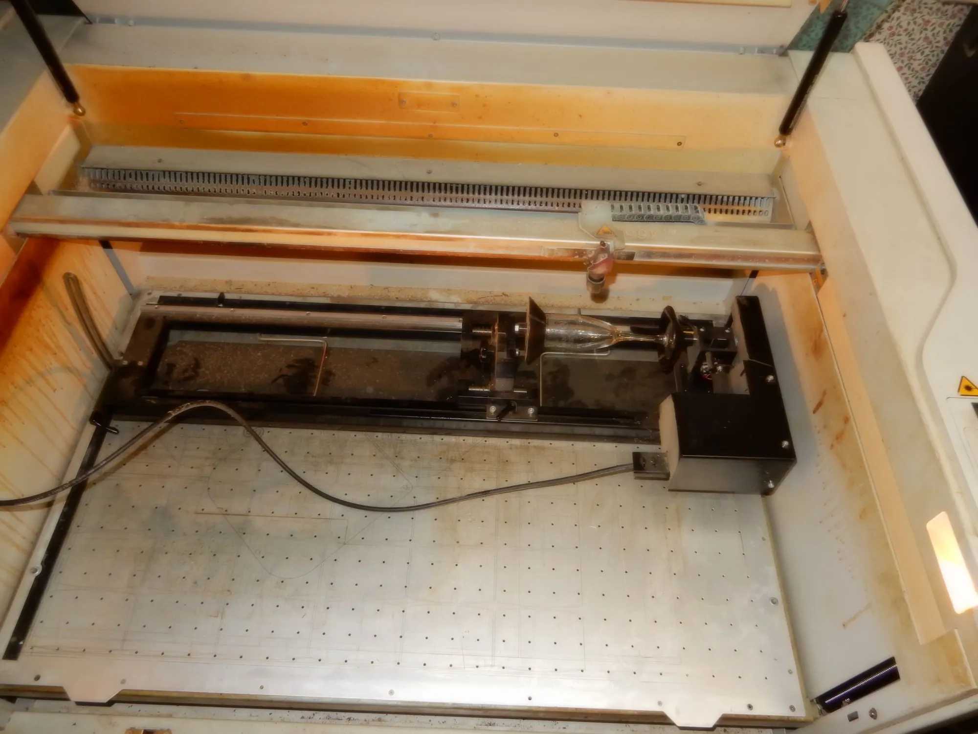 2013 TROTEC SPEEDY 400 CO₂ LASER ENGRAVER/CUTTER 80W 10.6ΜM 1016X610MM 4.32M/S - LASER CUTTING MACHINES