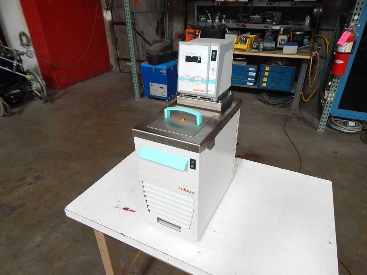 JULABO MC, F12 REFRIGERATED/ HEATING CIRCULATOR - LAB & SCIENTIFIC