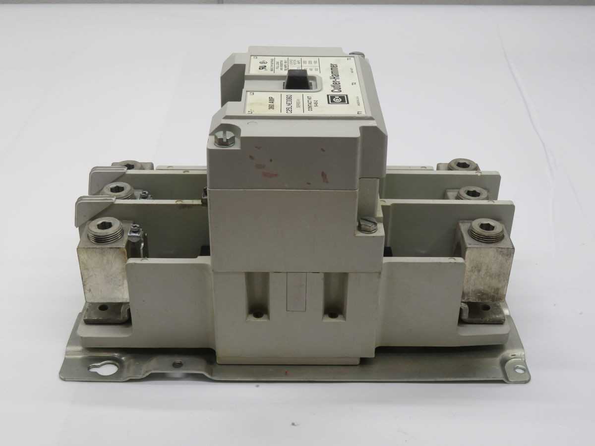 Cutler Hammer C25LNE3360 Contactors, 3-Pole, 360A Current, 110/120V Coil, 50/60 Hz - DC CONTACTOR