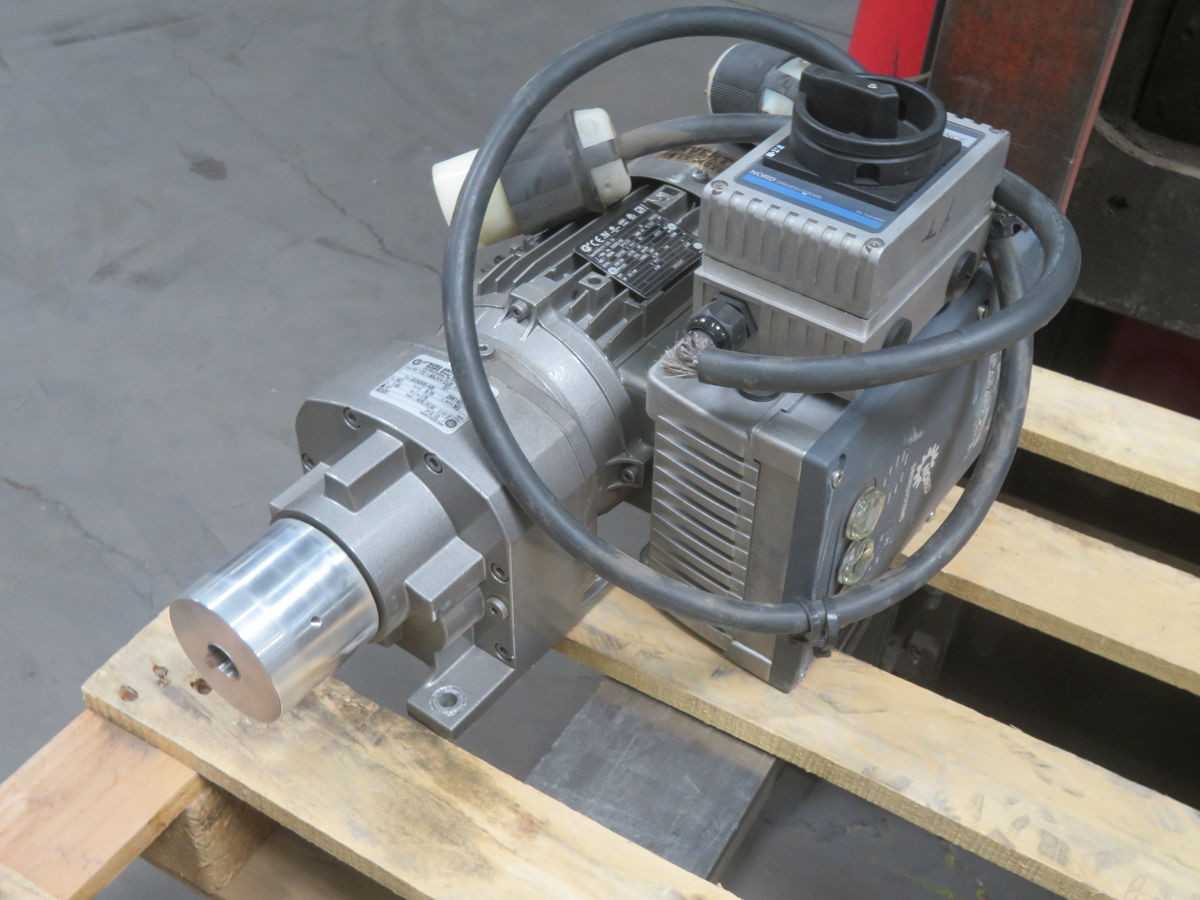 NORD 205E-750-340-A GEAR MOTORS, 0.75 KW POWER, 380-480V VOLTAGE, 50/60HZ FREQ, 4 POLES, IP66 - MOTOR & GEARBOX ASSEMBLY