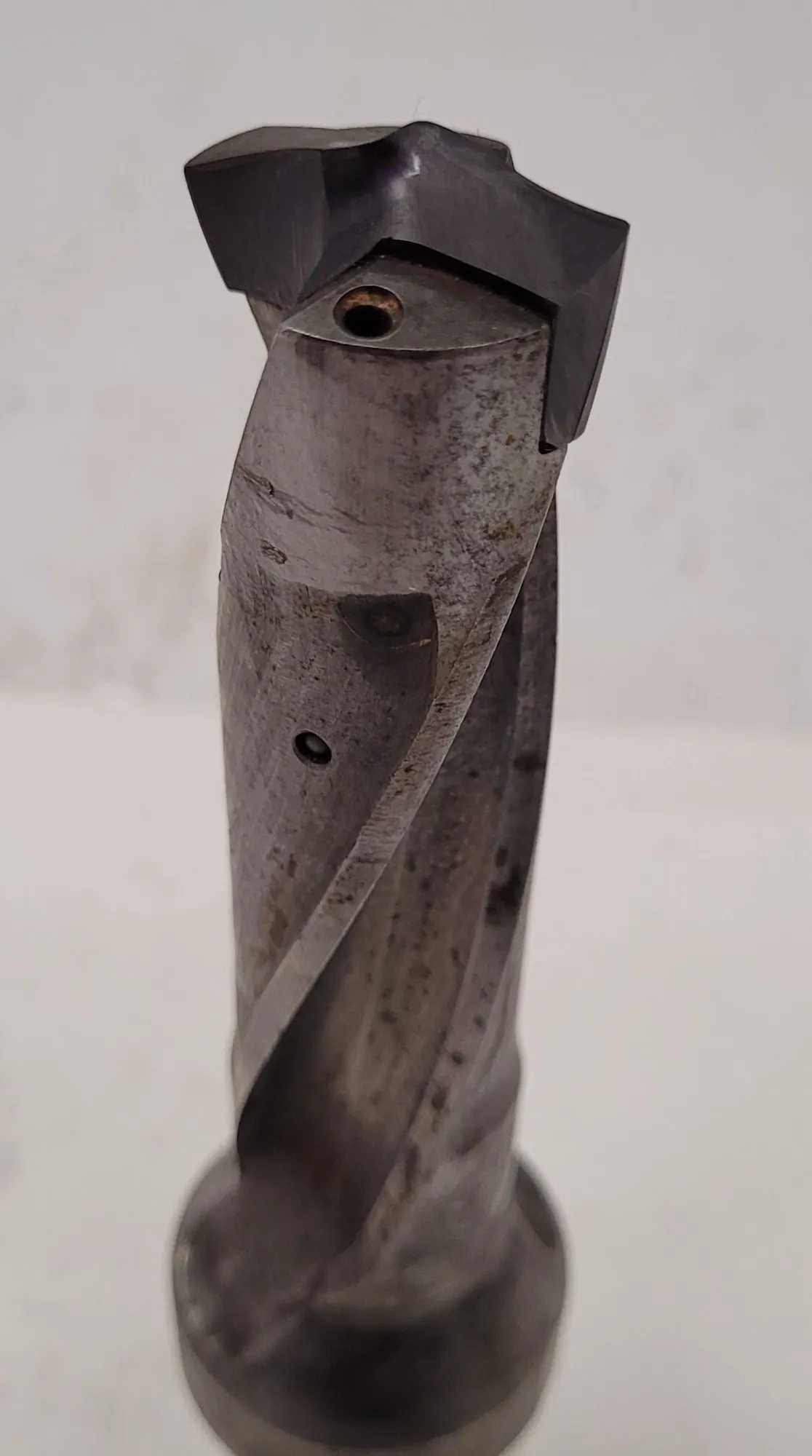 KENNAMETAL 1.063IN DIA INDEXABLE DRILL, COOLANT THROUGH, 1.25" SHANK DIA, 2 FLUTES - MACHINE TOOLING