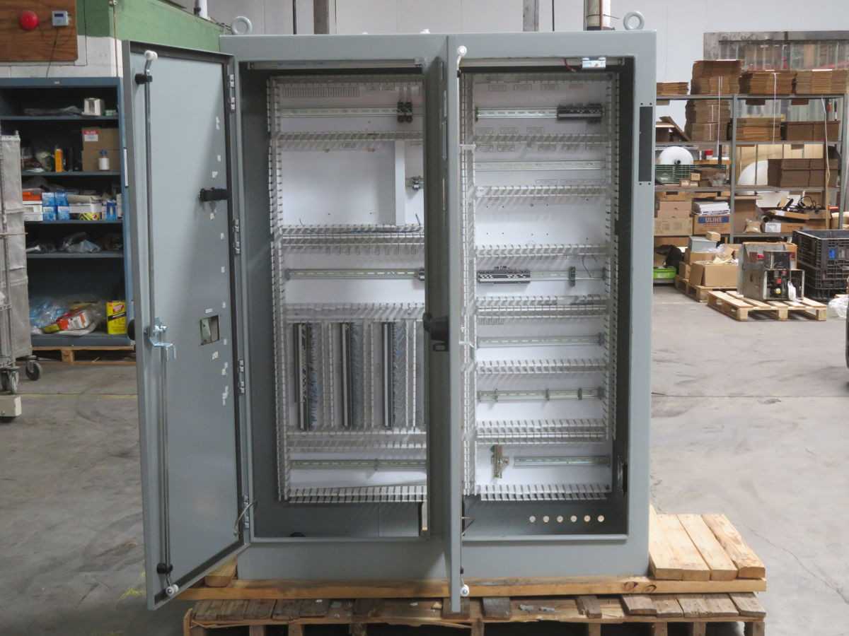 NVENT A72XM5418FTCG PANEL ENCLOSURE, 1829X1372X457 MM, 14GA STEEL, 2 DOOR, NEMA 12, IP55 - CONTROL CABINETS