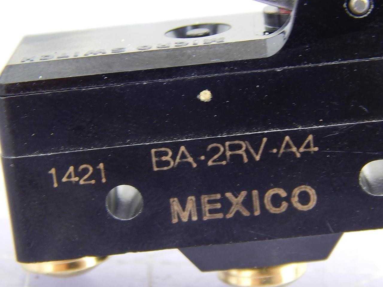Lot of 200 Micro Switch BA-2RV-A4 Basic / Snap Action Switches 20 A 2.5 " Flat Lever Screw Terminals - SWITCHES