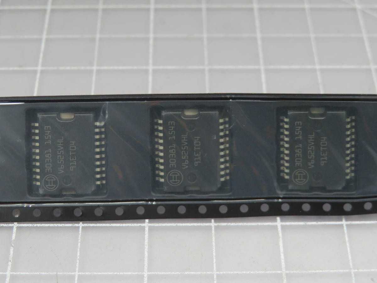 LOT OF 630 STMICROELECTRONICS UB51-TR-X-7M IC - SEALS