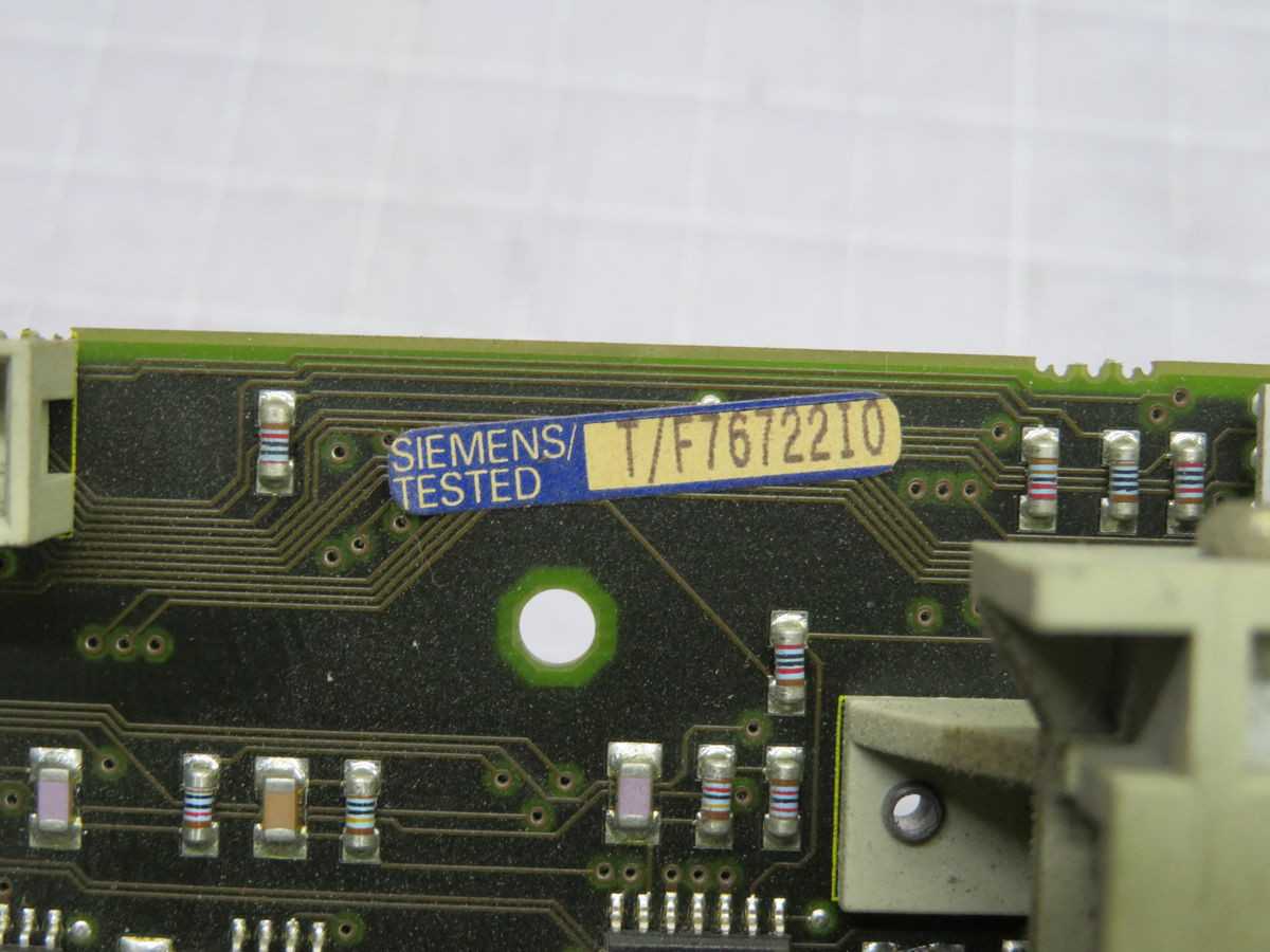 SIEMENS 6SN1118-0AA11-0AA0 CONTROLS PLCS, 1 AXIS, ANALOG CLOSED-LOOP CTRL, PLUG-IN, 611-A - DC DRIVES