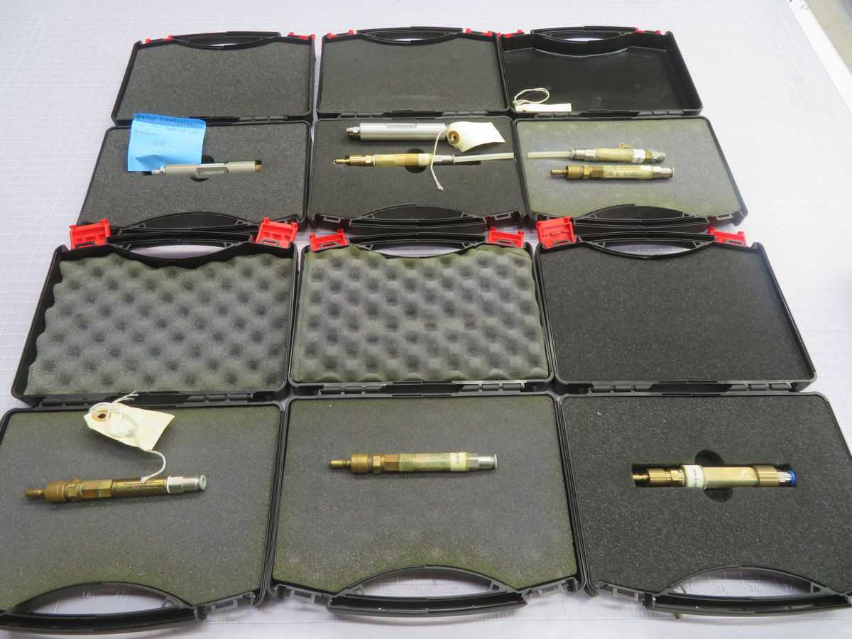 Lot Of 13 JFW OR12-201 Thermo Scientific Hypersil Units - LAB & SCIENTIFIC