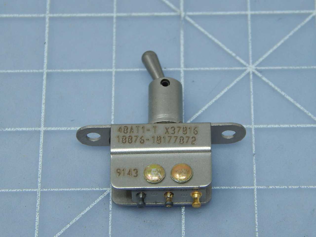 LOT OF 40 MICRO SWITCH 48AT1-T TOGGLE SWITCH - SWITCHES