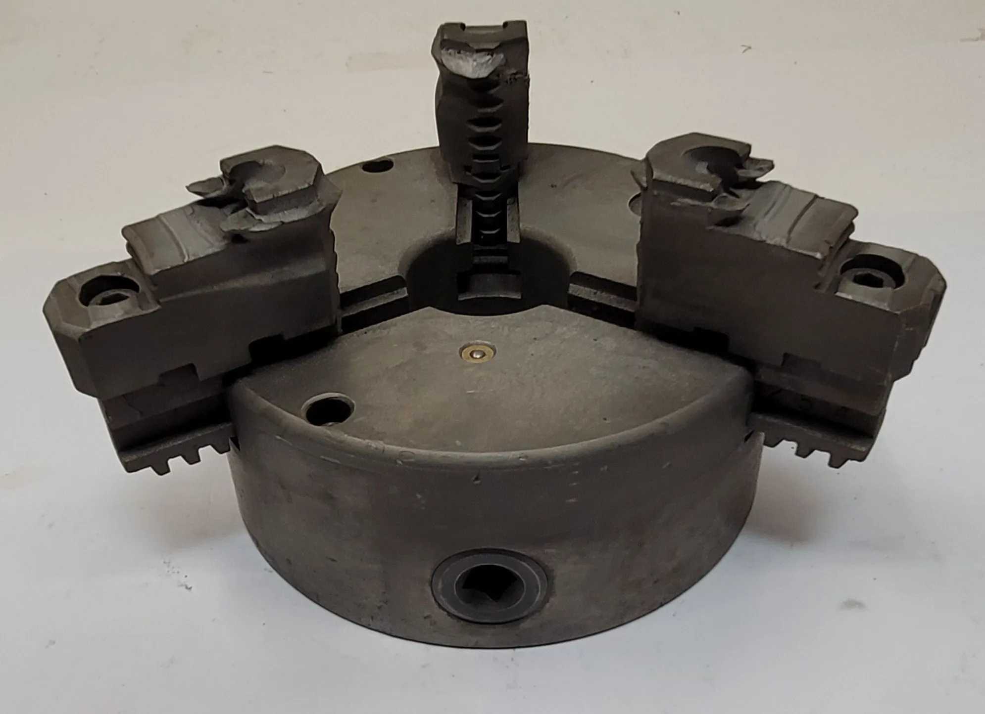 BISON 6" 3-JAW CHUCK, 1.5" CENTER HOLE, FLAT BACK - MACHINE TOOLING