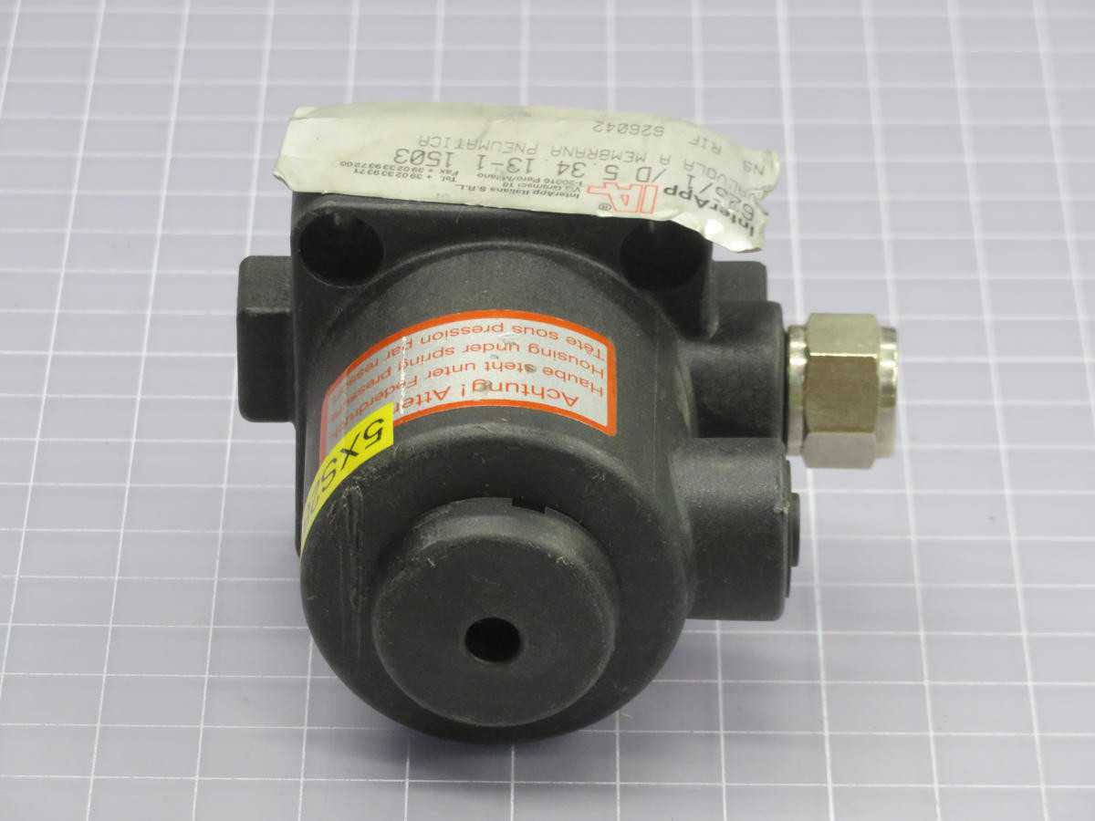 CUTLER HAMMER D-74653, MOLDED CASE CIRCUIT BREAKER - CIRCUIT BREAKERS