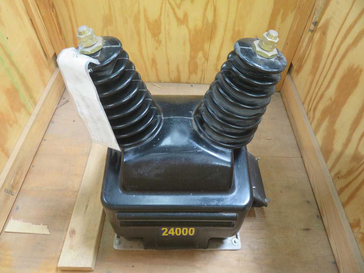 ABB VIZZ-15 VOLTAGE TRANSFORMER, 2400 V PRI, 120 V SEC, 200:1 RATIO - POWER TRANSFORMERS ABB VIZZ-15 VOLTAGE TRANSFORMER, 2400 V PRI, 120 V SEC, 200:1 RATIO - POWER TRANSFORMERS