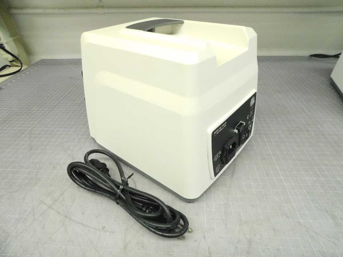 COLE-PARMER MASTERFLEX L/S 7528-30, 77201-60 PERISTALTIC PUMP M6686 - PUMPS