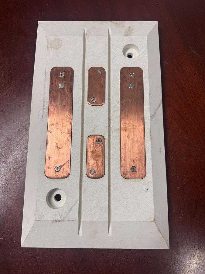 VAHLE BLK200-2/25-2-01-UL-S 200A CHARGING BASE PLATE, 400X230MM, 2.718KG, UL 583, 60VDC/25VAC - ROBOT PARTS