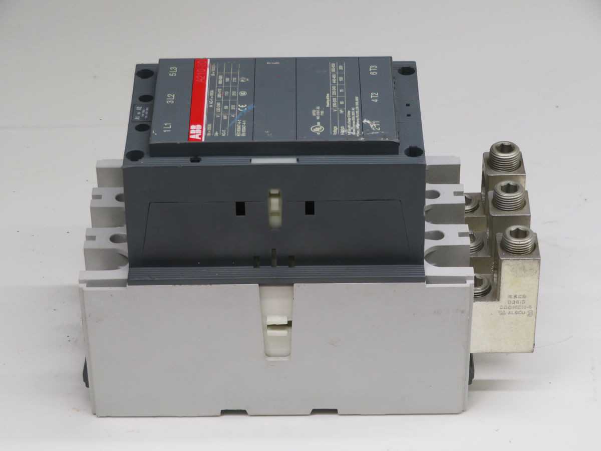 ABB A210-30 CONTACTORS, 3-POLE, 210 A AC-3, 110 KW AC-3, 690 V MAX, 10 V AC COIL - CONTACTORS