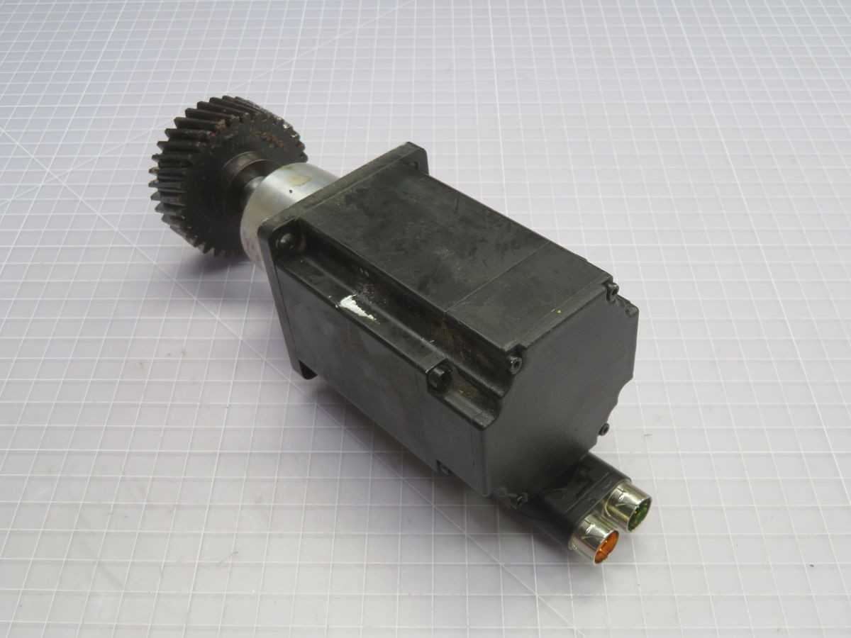 B&R 8LCA33.R0A67D102-0 SYNCHRONOUS MOTOR GEAR T261462 - ELECTRIC MOTORS