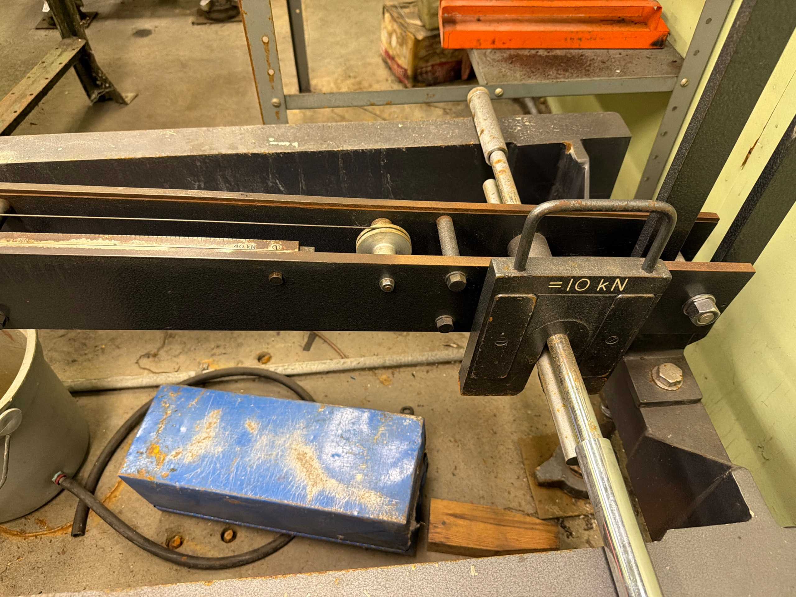 Avery-Denison Tensile Stress Relaxation Tester - MATERIAL TESTING