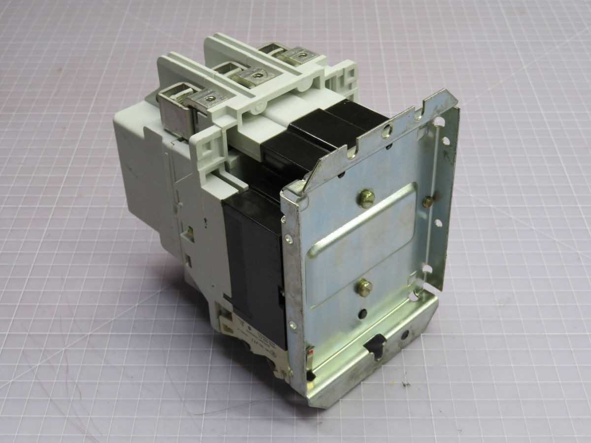 Westinghouse A201K4CA Contactors, 135A Rating, 40-100 HP Load, 110/120V 50/60Hz Coil - CONTACTORS