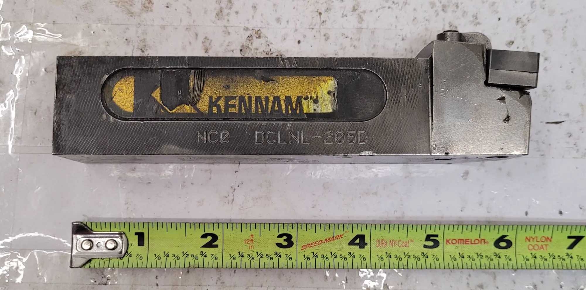 KENNAMETAL DCLNL-205D TOOLHOLDER, 1.25 IN SHANK, 6 IN LENGTH, CN..543 GAGE INSERT - MACHINE TOOLING