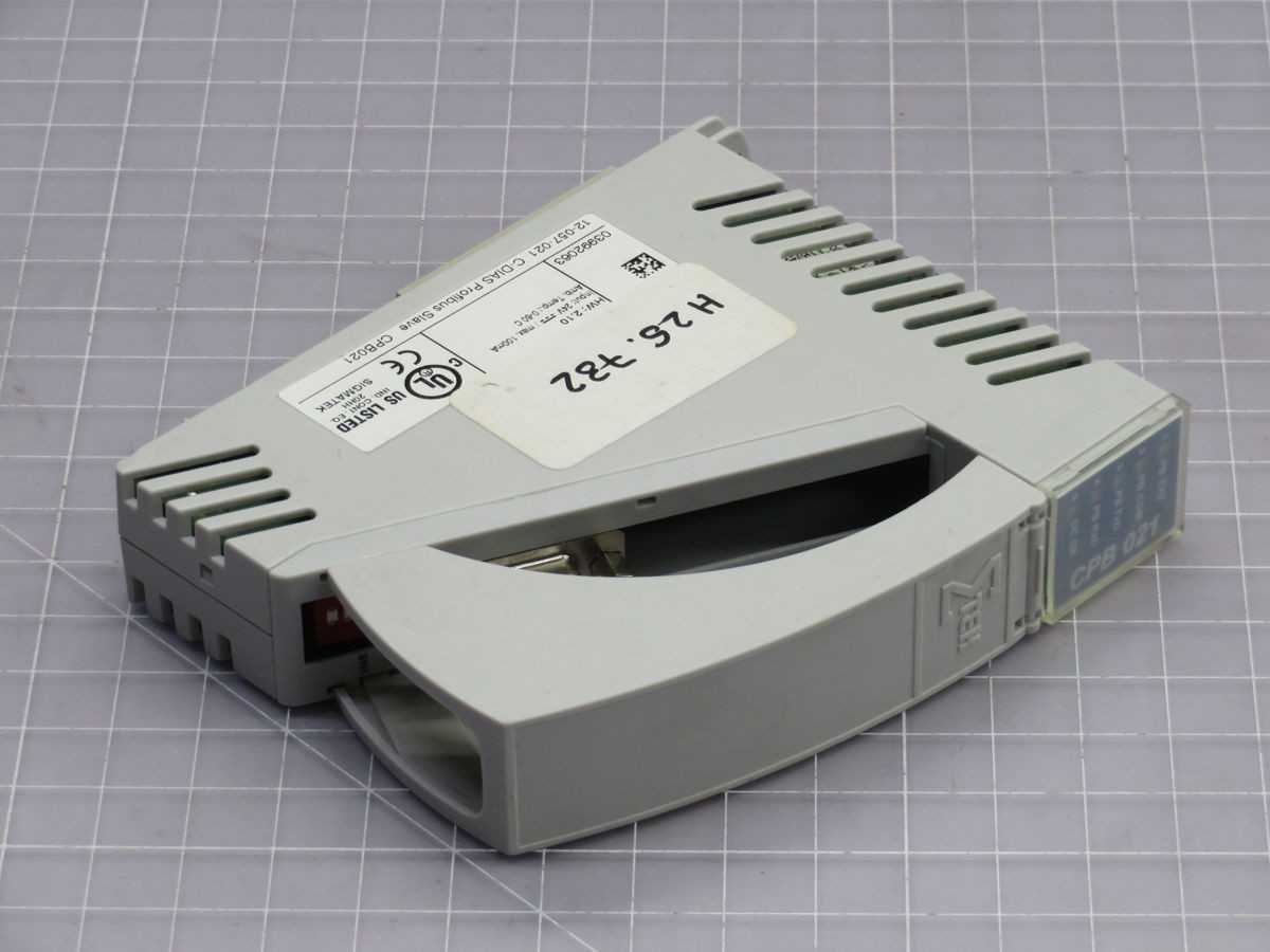 Sigmatek 12-057-021 Controls PLCs, 64 B I/O Data, 24V DC In, 100 MA, 9-Pin D-Sub - PLC MODULES