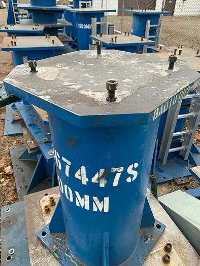 2011 UTICA ARCMATE 120IC RISER, 900MM HEIGHT, HEAVY-DUTY, PASSIVE MECHANICAL STRUCTURE - ROBOT PARTS
