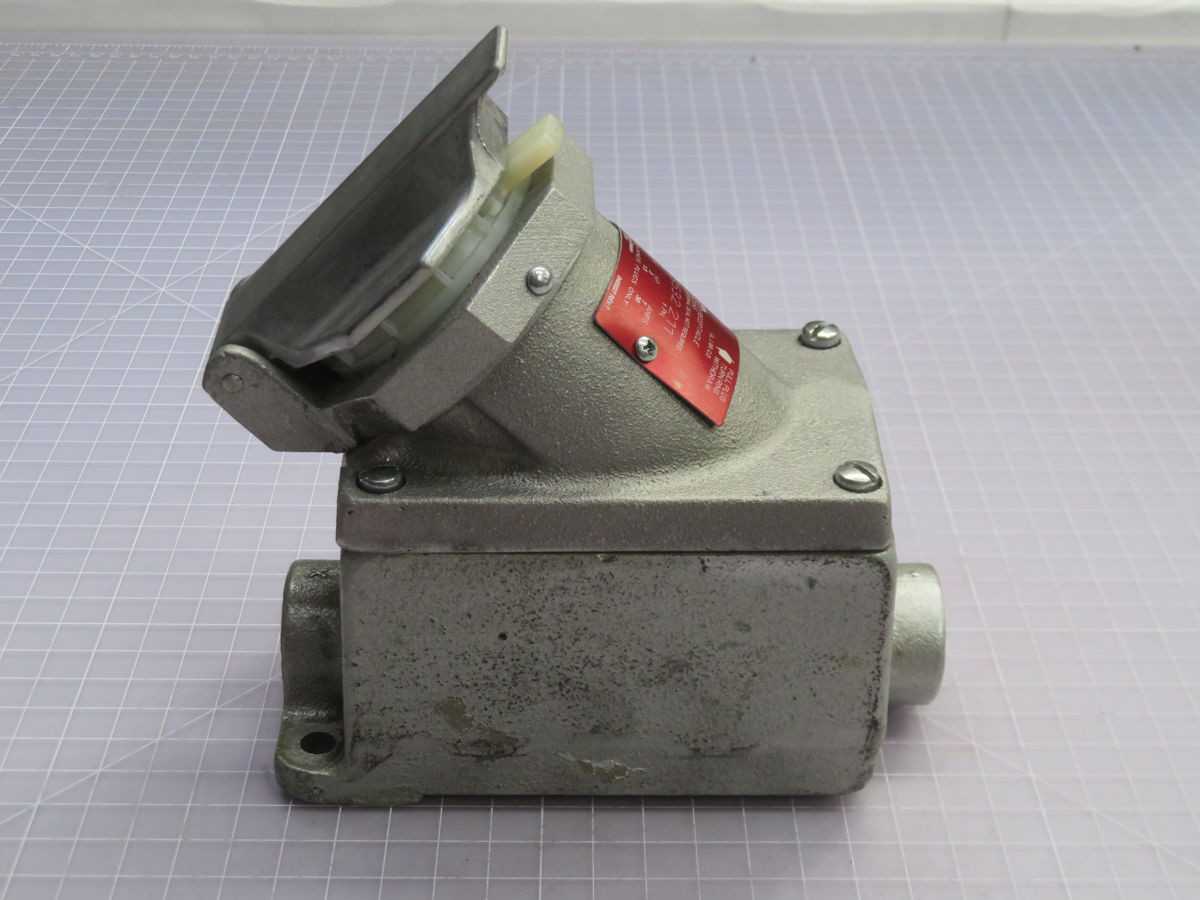 EATON CPS532 211 PULL PLUG T263831 - ELECTRICAL RECEPTACLES